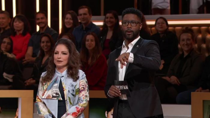 File:Superfan gloria estefan nate burleson.jpg