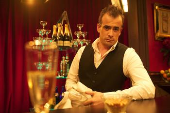 File:Casino casino will barman.jpg