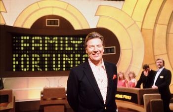 File:Family fortunes max.jpg