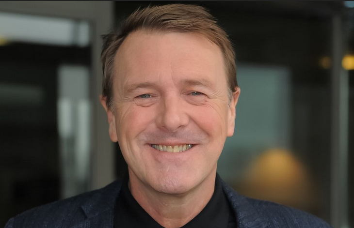 File:Phil tufnell headshot 2.jpg