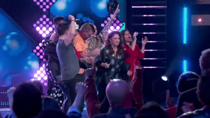 File:Superfan contestants on stage.jpg