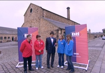 bargain hunt tim ukgameshows wonnacott facility welcomes broadcast teams bbc outside state