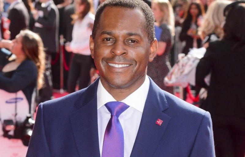 File:Andi peters headshot2.jpg